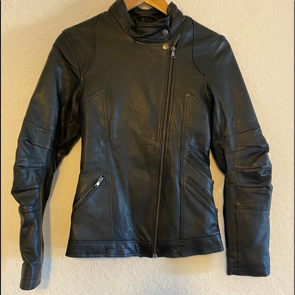 VINTAGE MOTORCYCLE Biker JACKET quality leather no size tag but is size XS-small